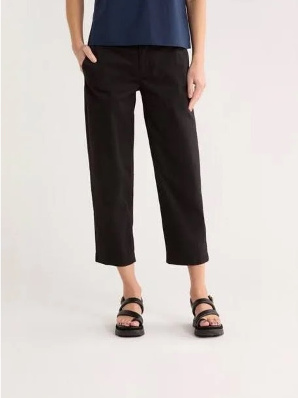 Vince — Classic Cropped Chino Trousers — Size 8